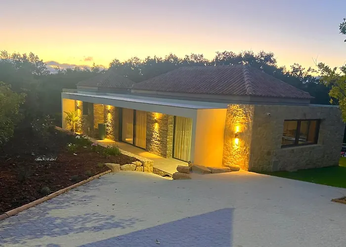 וילה Cezar Alvaiázere